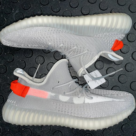 Adidas Yeezy Boost 350 V2 - Tail Light - Picture 2 of 2